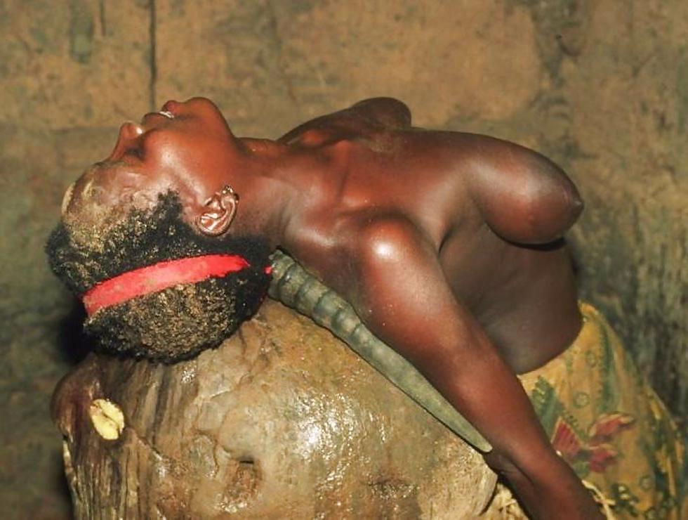 18P The Beauty of Africa Traditional Tribe Girls