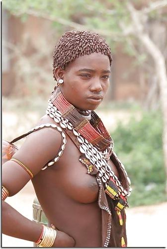 25P African Tribes Women, Nathional Geographic