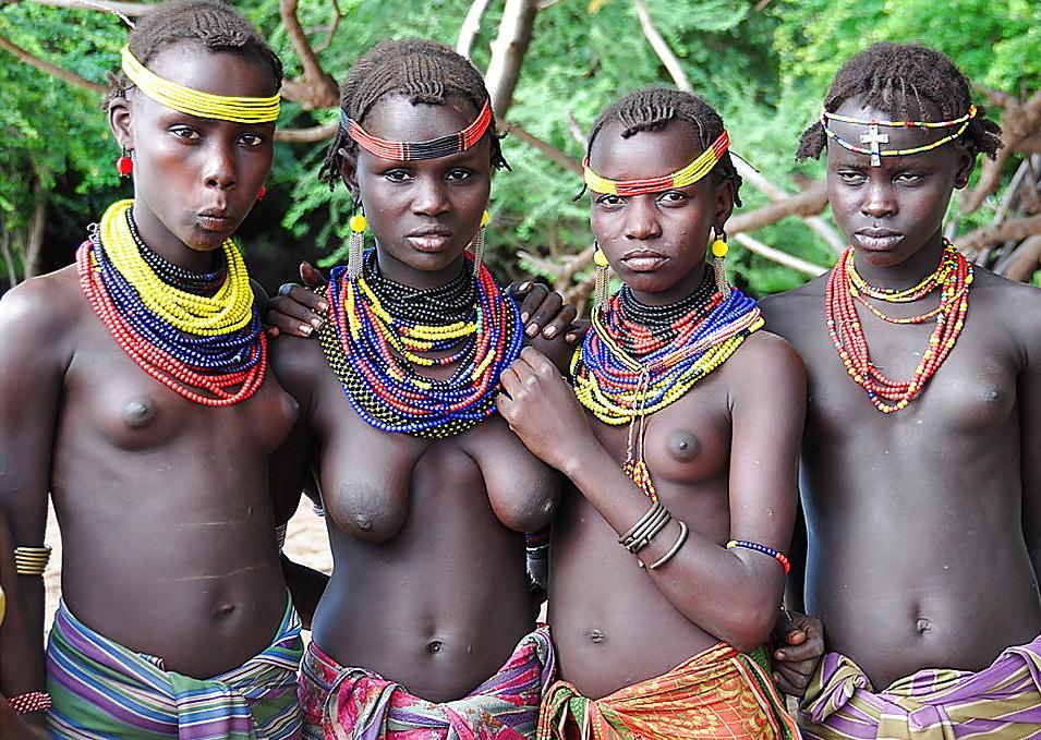 25P Naked Girl Groups 008 - African Tribal Celebrations 2