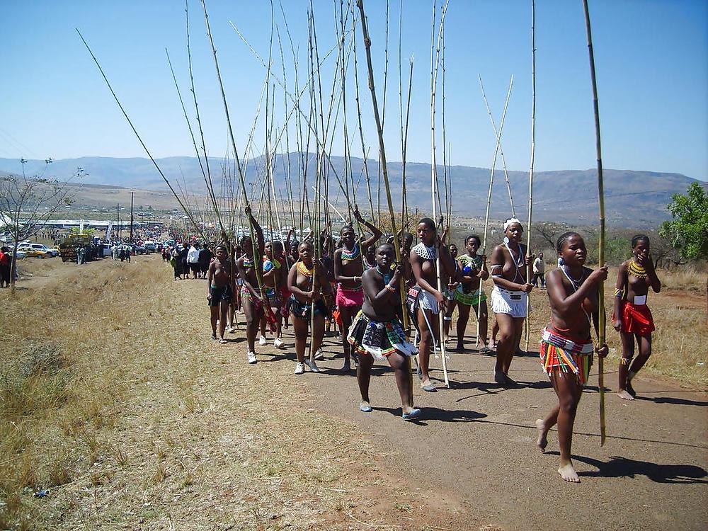 25P Naked Girl Groups 008 - African Tribal Celebrations 2