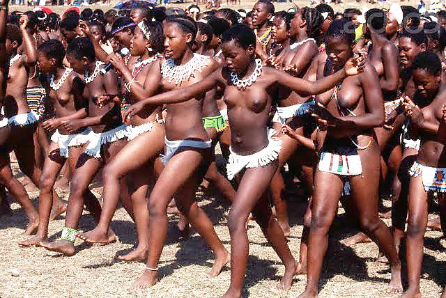 25P Naked Girl Groups 008 - African Tribal Celebrations 2