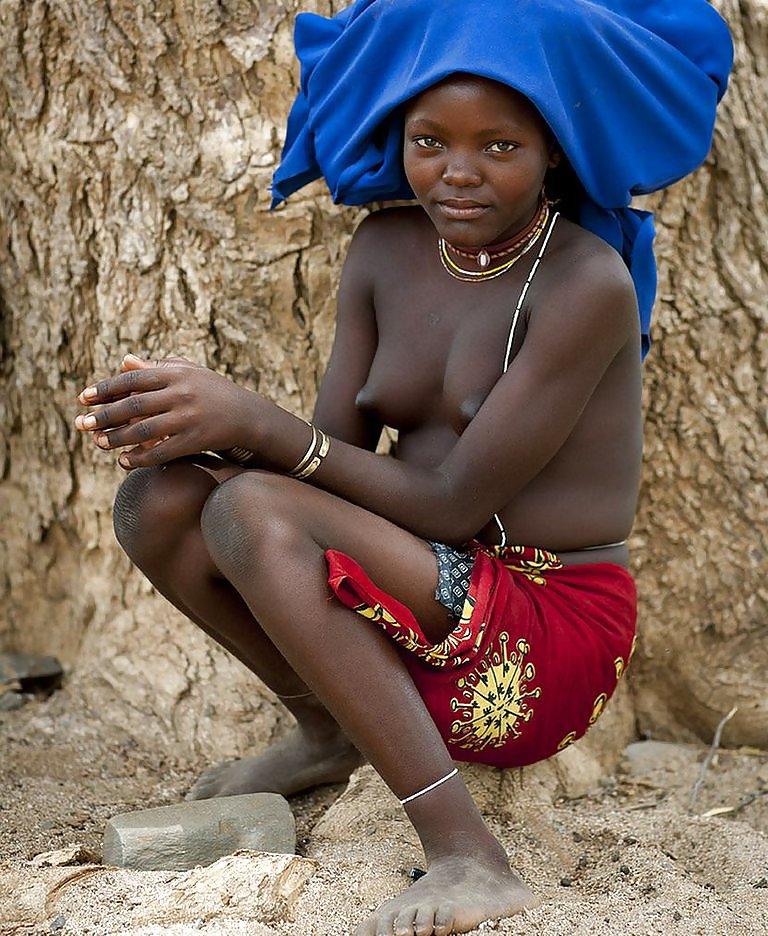 14P The Beauty of Africa Traditional Tribe Girls