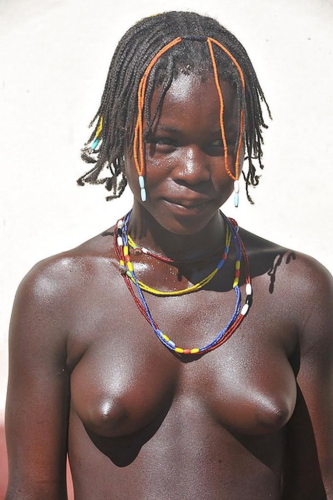 14P The Beauty of Africa Traditional Tribe Girls