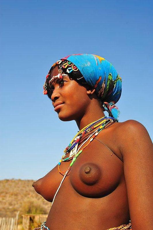 25P African Beauties 001