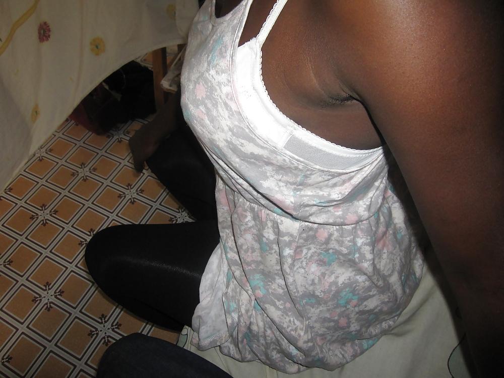 20P A ROUND AFRICAN BOOTY I MET AND FUCKED