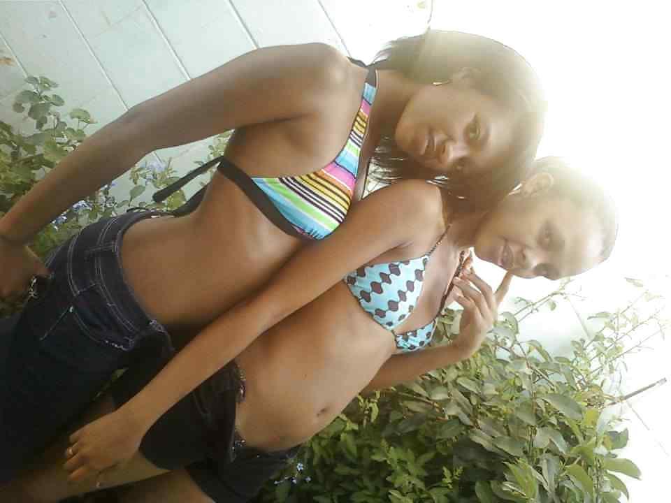 25P Amateur African Teens (NoN-Porn) by DarKKo