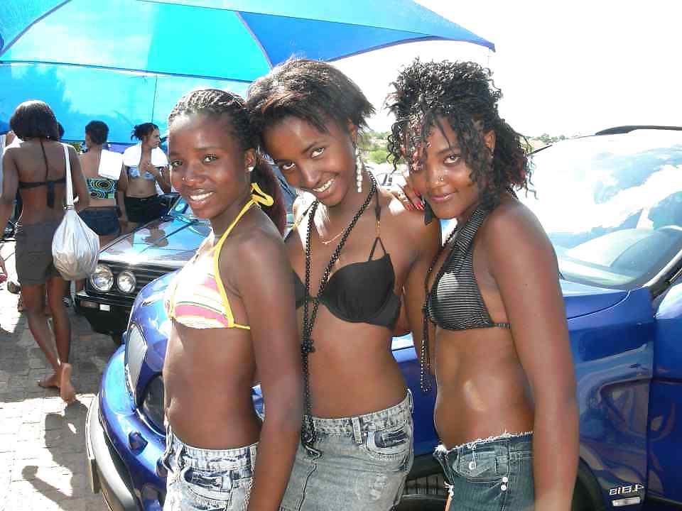 25P Amateur African Teens (NoN-Porn) by DarKKo