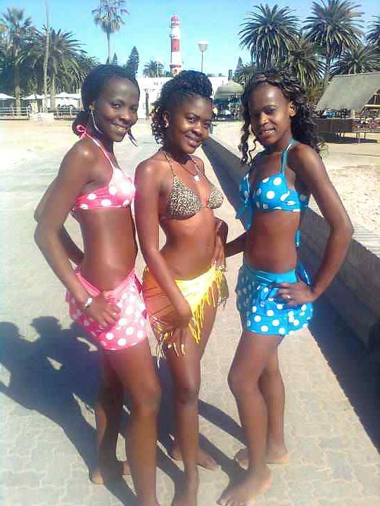 25P Amateur African Teens (NoN-Porn) by DarKKo