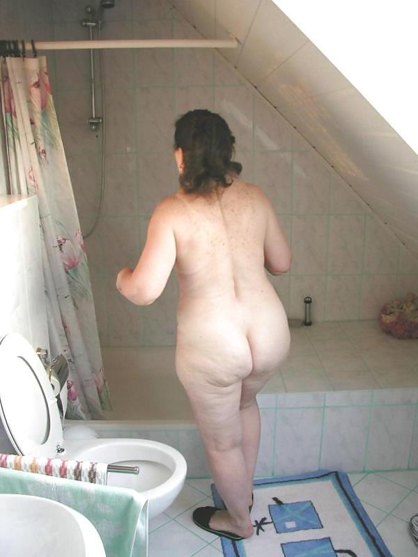 10P Hot aged cunt
