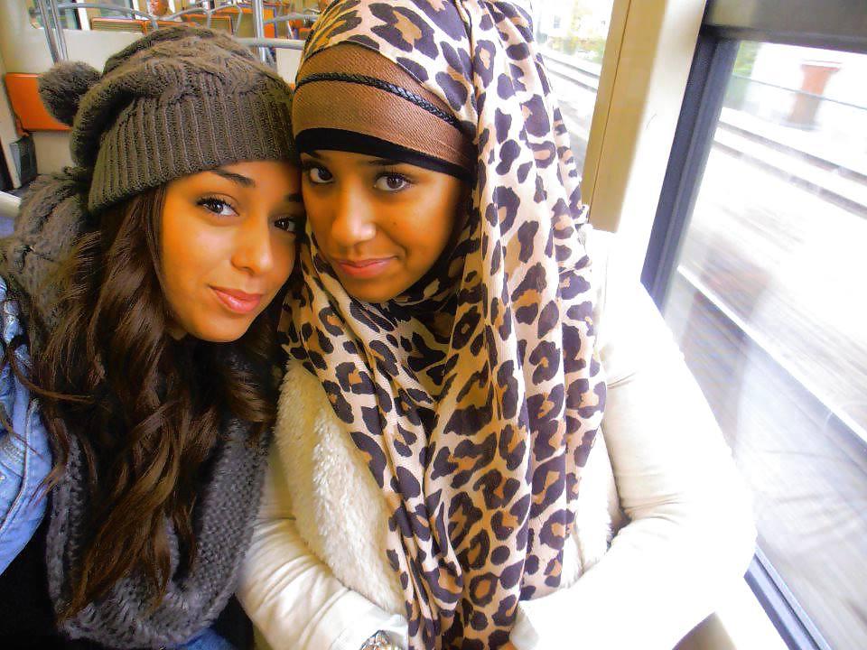 25P Beuuretttes african french.