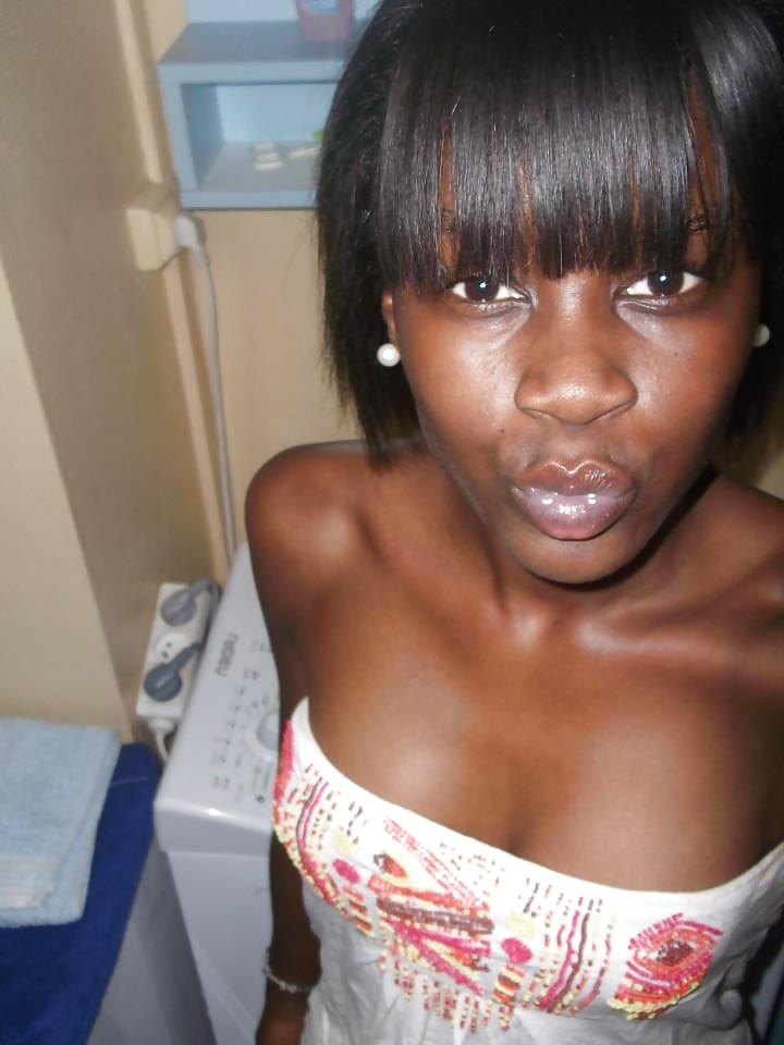 25P Beuuretttes african french.