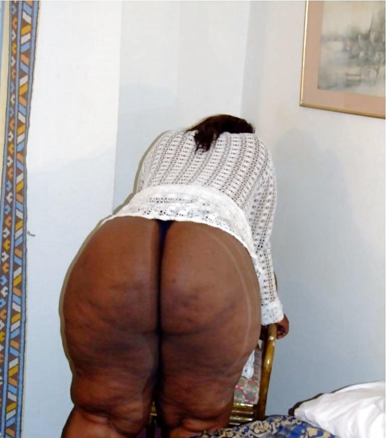 25P 62 inch African SSBBW ASS