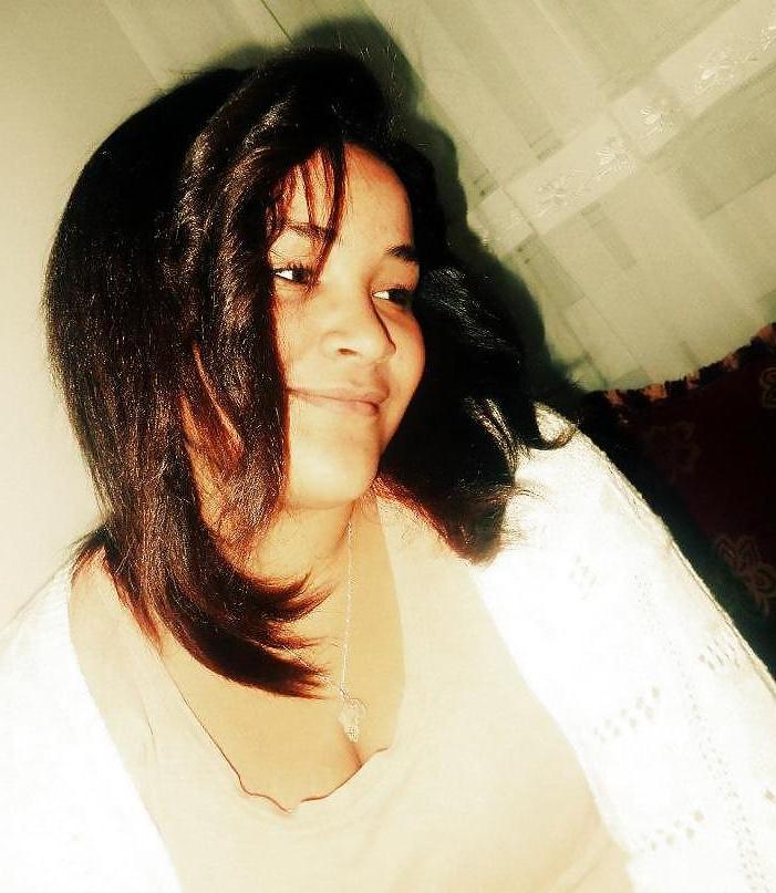 10P Sahara - Conceited African Girl 