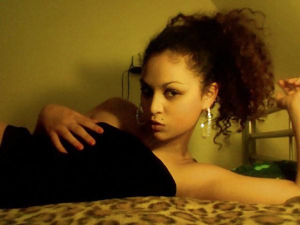 11P Afro hair gipsy queen prostitute hooker