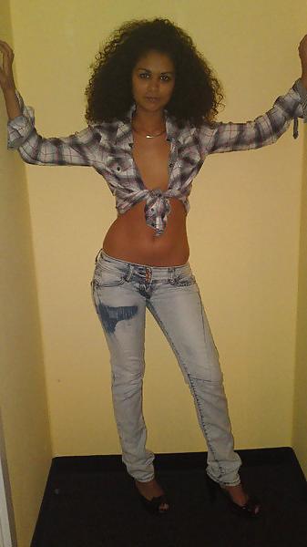11P Afro hair gipsy queen prostitute hooker
