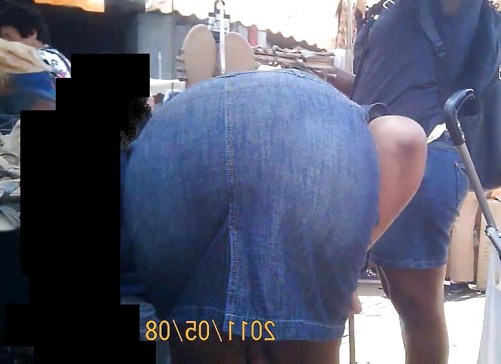 7P African Booty Bending Over in Jeans Skirt
