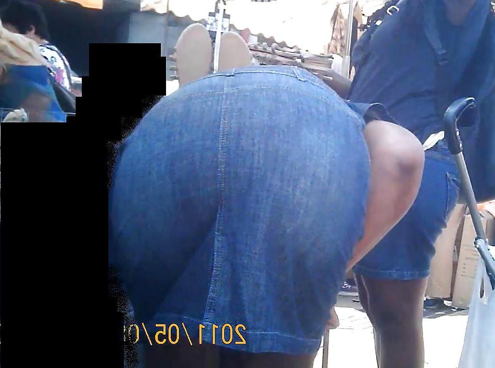 7P African Booty Bending Over in Jeans Skirt