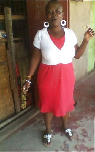 17P NASTY PLUMP AFRICAN WHORE
