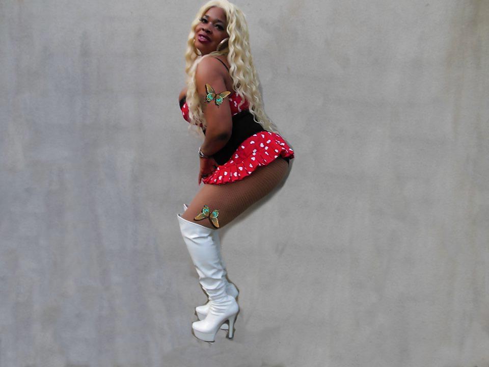 13P African Woman