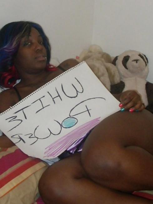 25P Subject african women and ebony