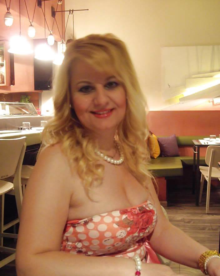 25P OLDER MATURE LADIES, BBWs, GILFs and AGED SLUTS