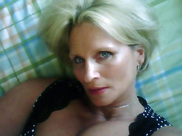 25P OLDER MATURE LADIES, BBWs, GILFs and AGED SLUTS