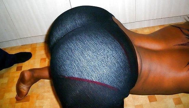25P 52 inch Big African Booty