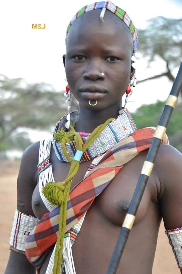 25P Exotic African Tribal Beauties 