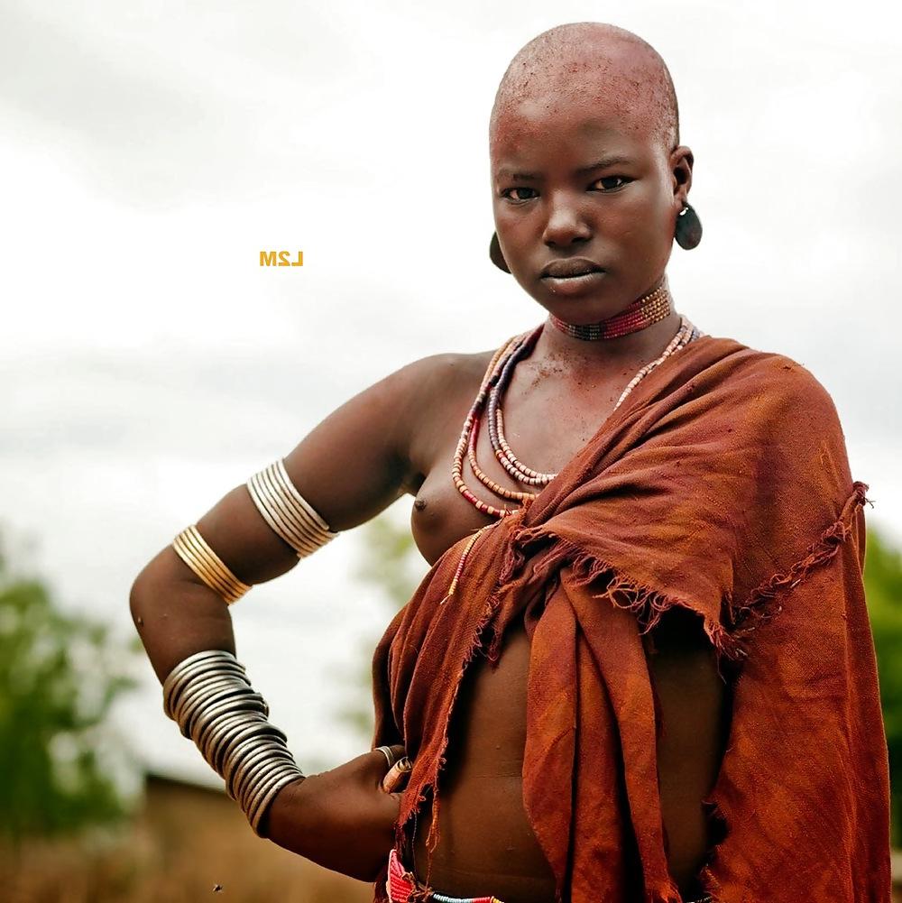 25P Exotic African Tribal Beauties 