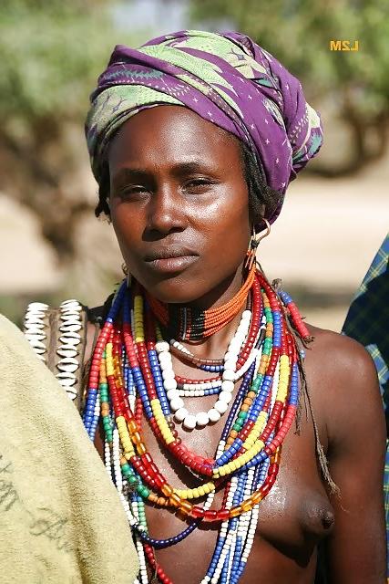 25P Exotic African Tribal Beauties 
