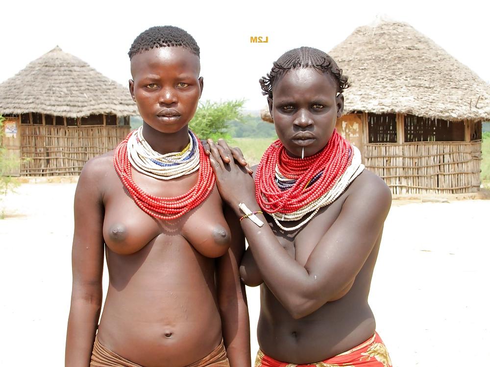 25P Exotic African Tribal Beauties 