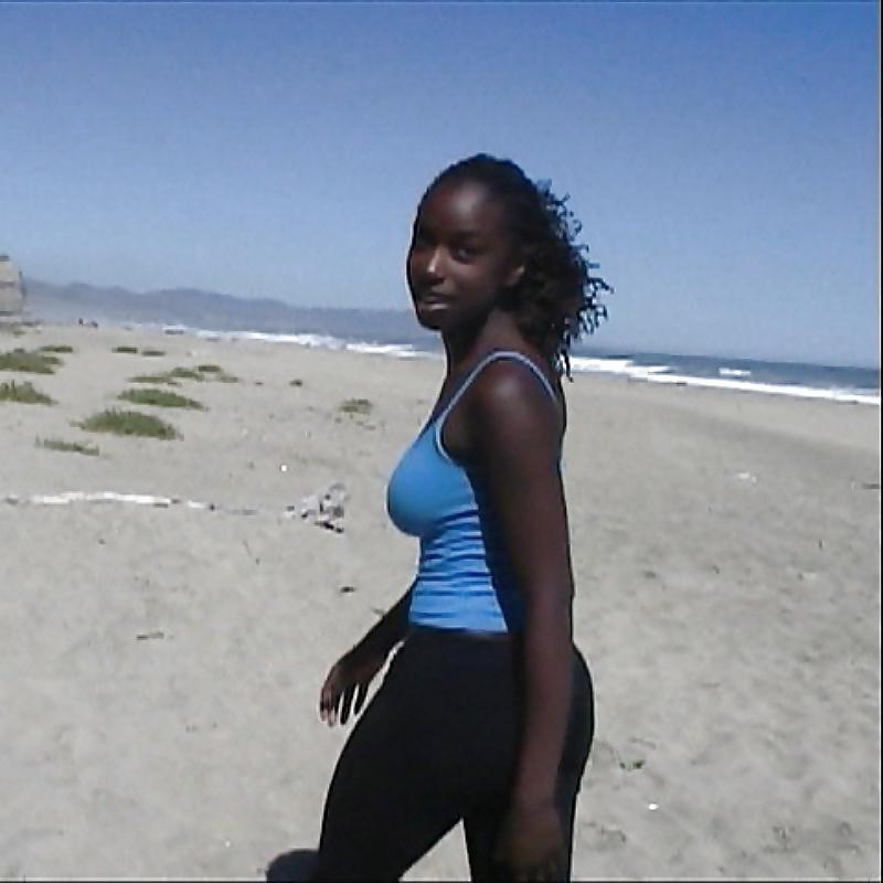 15P African cutie