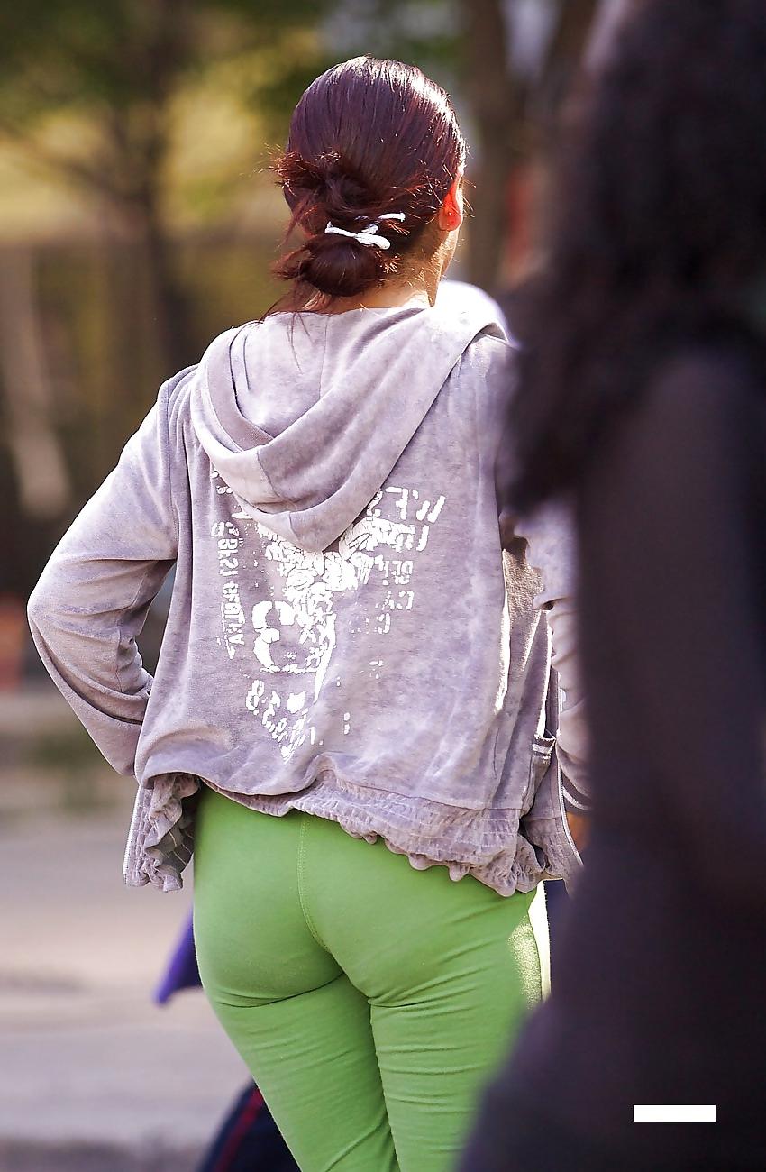 18P Voyeur latina aerobics toe and vpl