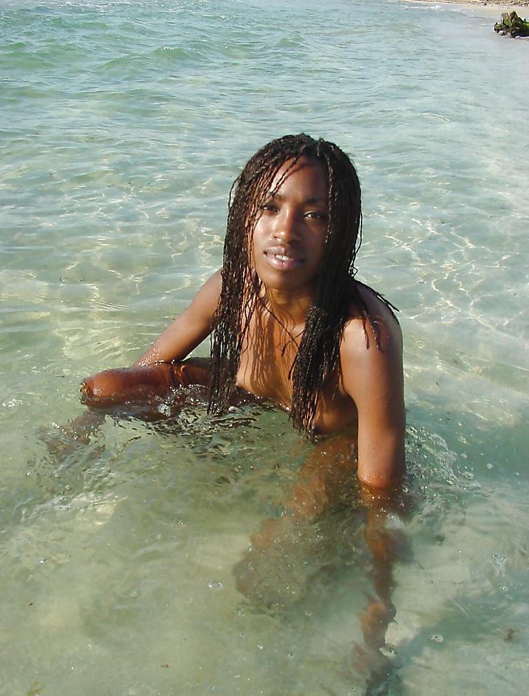 25P Afrikanisches heißes Girl Az 3