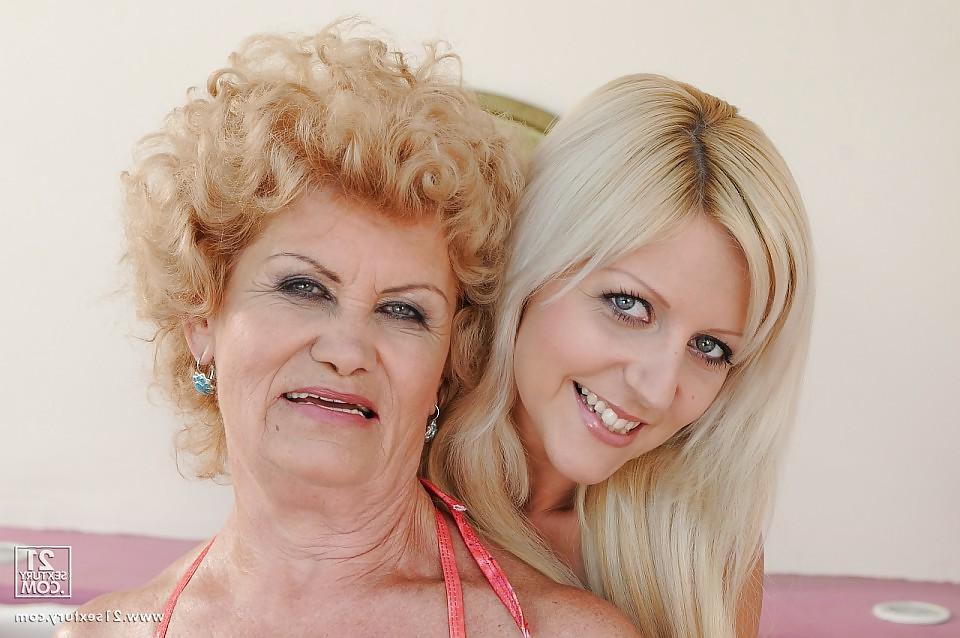 25P Aged women (Pornstars)