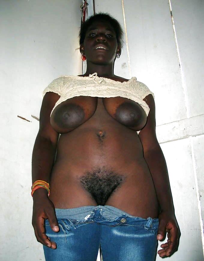25P Nude africa 4
