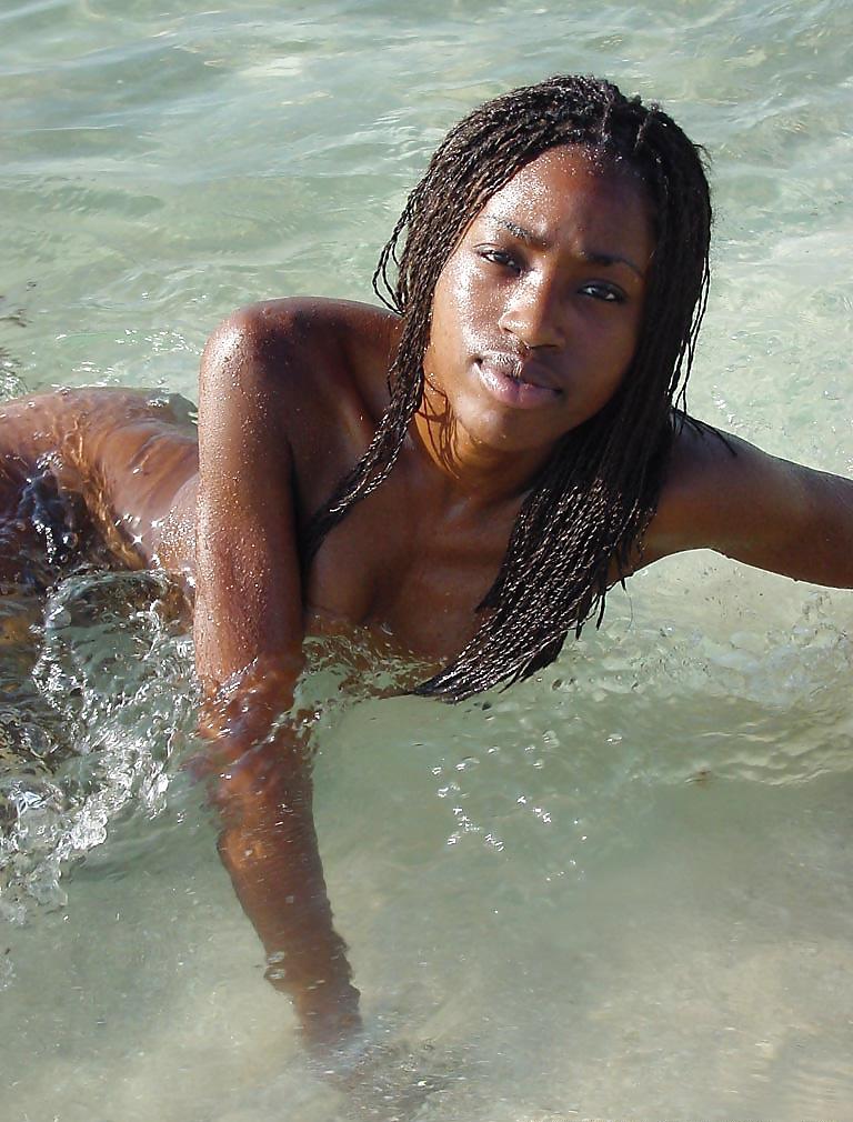 24P African hottie Az 2