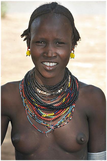 25P African Tribes 03