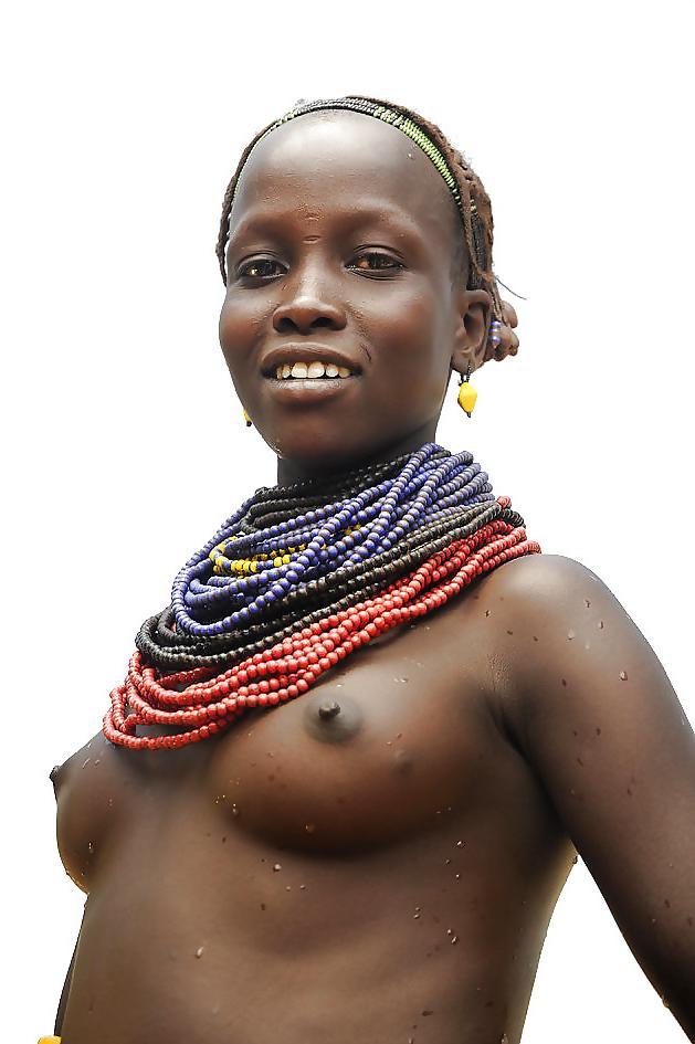 25P AFRICAN TRIBES 01