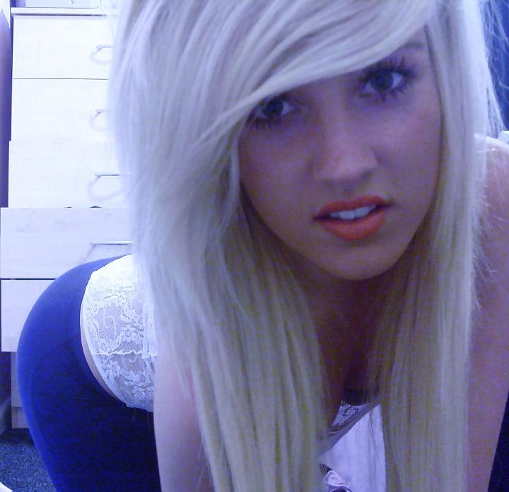 15P Exposed slut: kelsey aged 18