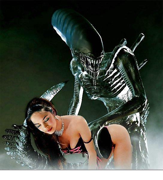 25P Alien Reproductions (This time it's Seax!)