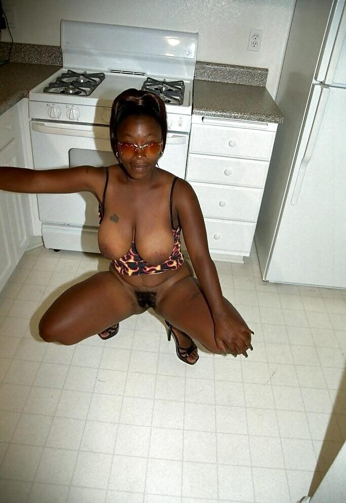 25P Sexy African Milf From The Hood