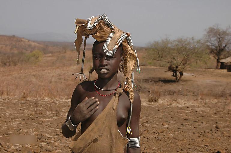 25P African Tribes 01