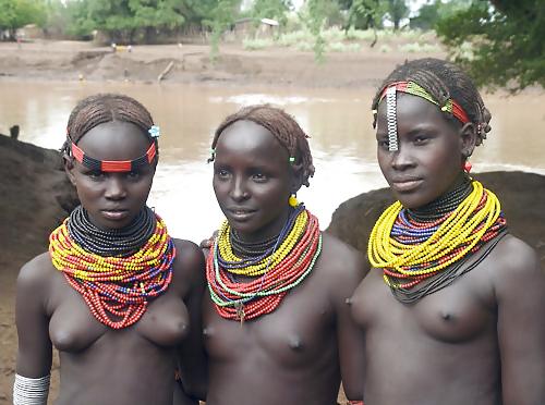 21P Beuaty African Tits