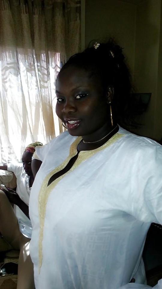25P Boobs africa atttack..