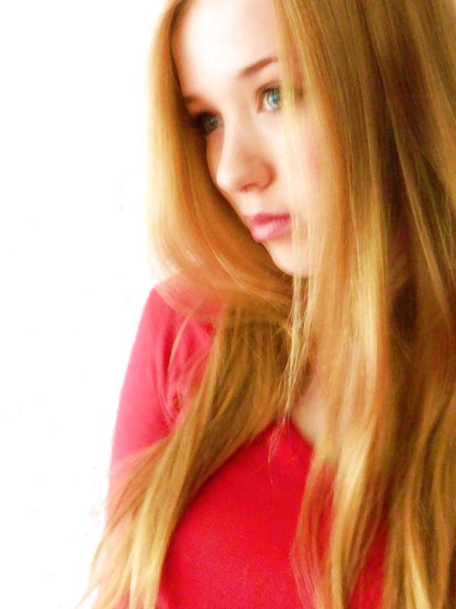 20P Exposed slut: Anneke aged 19