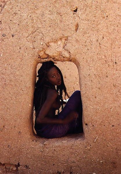 15P Gorgeous African Black Ladies Portraits
