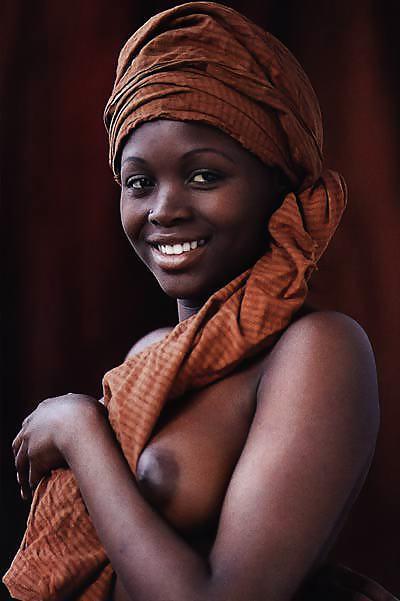 15P Gorgeous African Black Ladies Portraits
