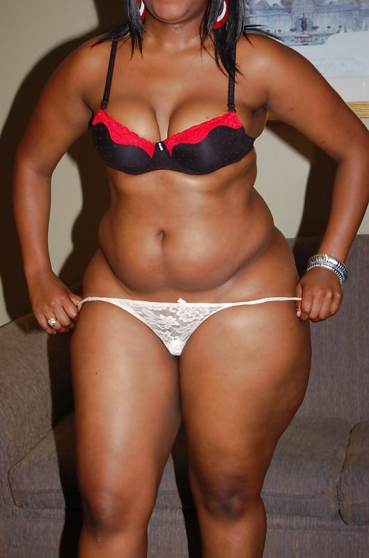 25P HUGE AFRICAN ASSES