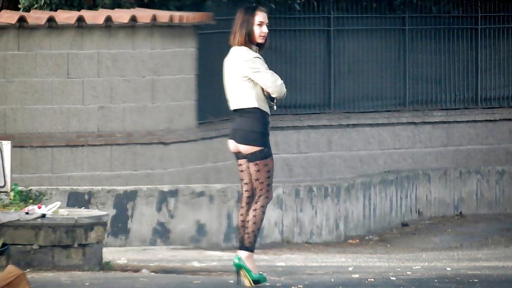 24P Street hookers. All holes for sale